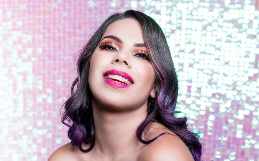 Lizbeth Rodríguez sufre fuerte caída durante una sesión de fotos Grupo