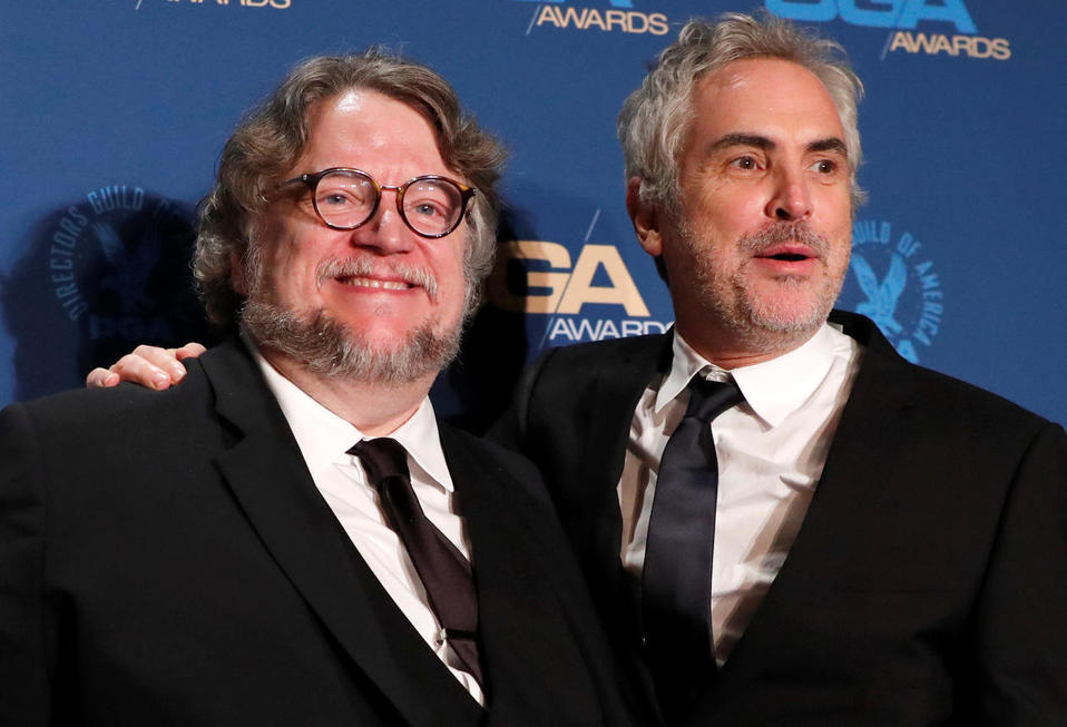 Guillermo del Toro y Alfonso Cuarón ofrecerán la conferencia "Monstruos y Silencios: Narrativas Para Un siglo Perturbador". | Reuters