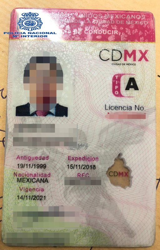 La licencia de conducir del ex directivo de Pemex. (tomada de @policia)