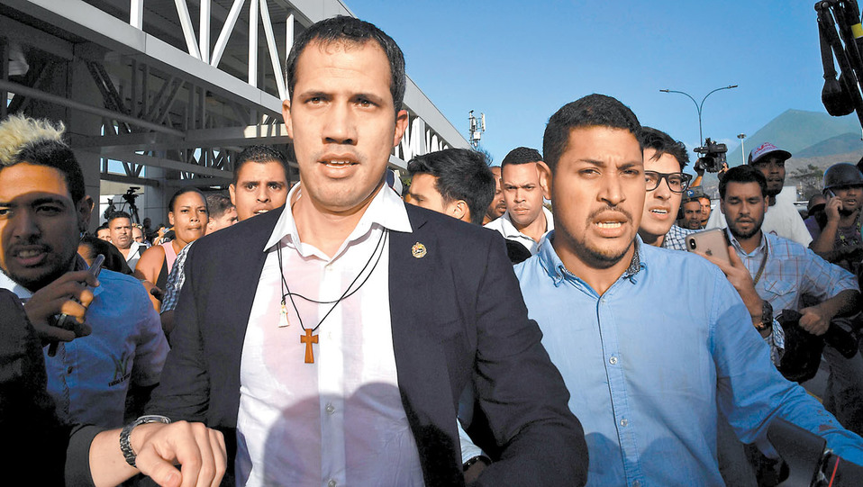El presidente del legislativo hizo un llamado para intensificar las protestas en contra de Nicolás Maduro. (AFP)