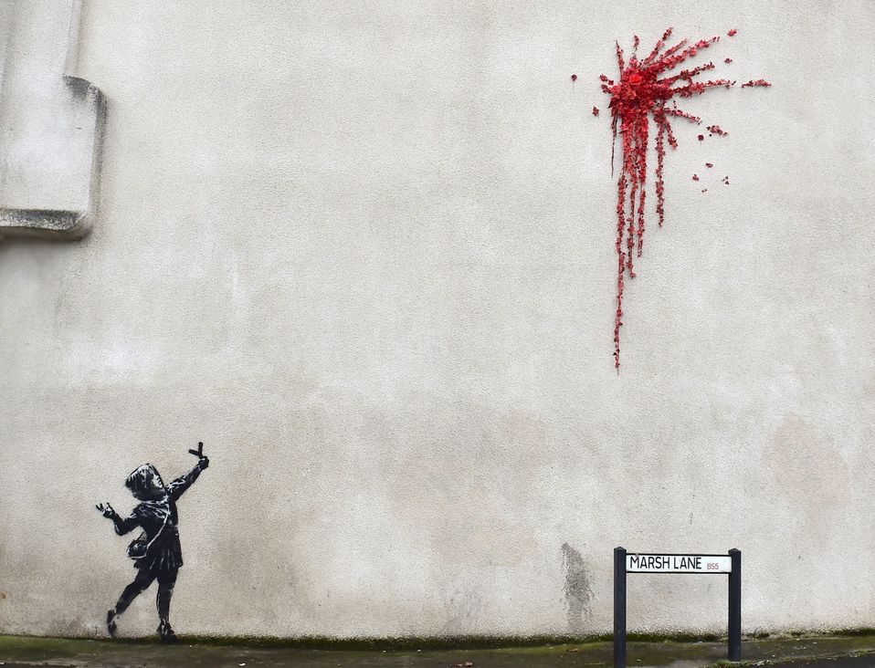 El mural apareció en Bristol, la ciudad natal de Banksy.(Reuters)