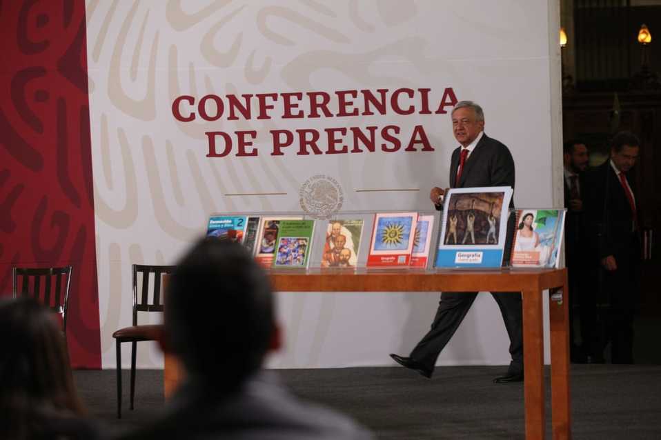 El presidente Andrés Manuel López Obrador en conferencia matutina. (Omar Franco)