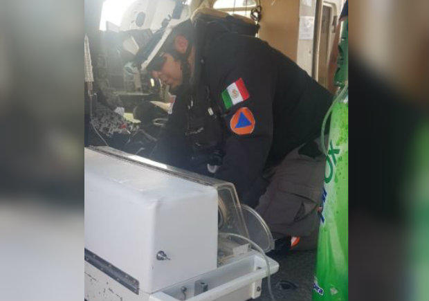 Protección Civil del Estado informó que un equipo acudió al lugar para realizar el traslado de los dos pequeños. (Especial)