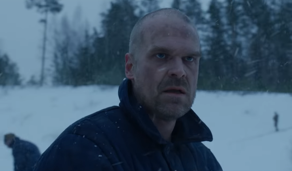 Avance de Stranger Things 4 revela que Hopper no murió (Captura de pantalla).
