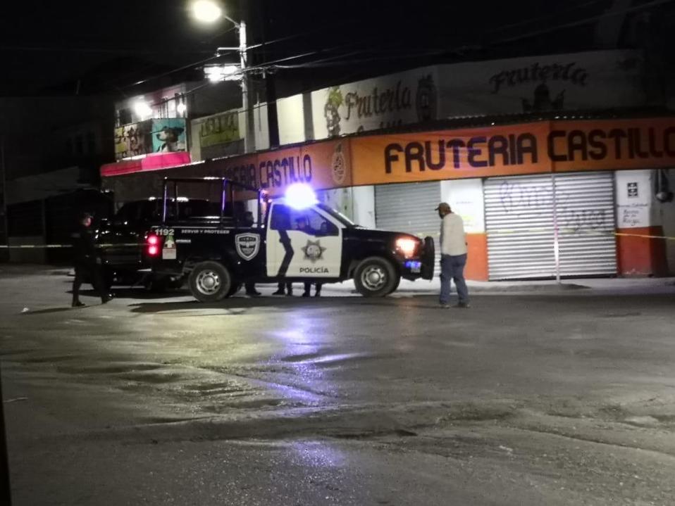 El hombre viajaba a bordo de una camioneta Lobo color negro.
