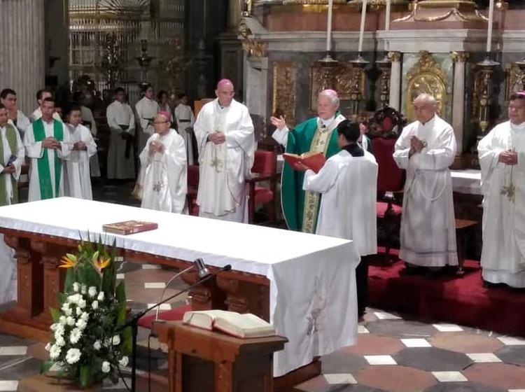 El arzobispo resaltó la importancia de la participación de la sociedad para fortalecer los valores. (Jaime Zambrano)