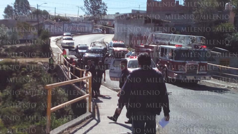La cabeza fue encontrada en desfiladero de la calle Gasoducto y la Avenida del Conde. (Andrés Sánchez)