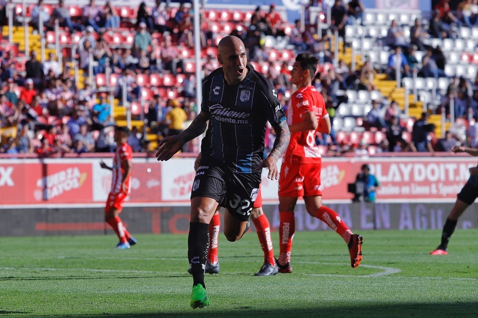Nahuelpán fue la figura del partido (Imago7)
