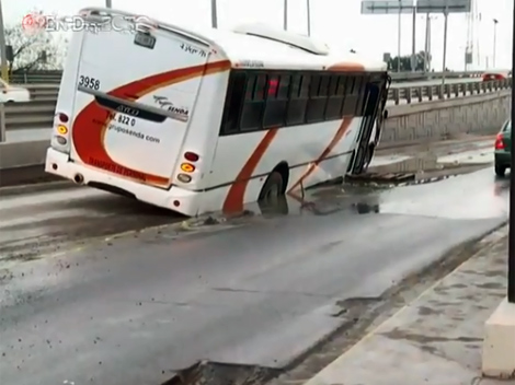 La unidad cayó a una zanja que no estaba señalizada.