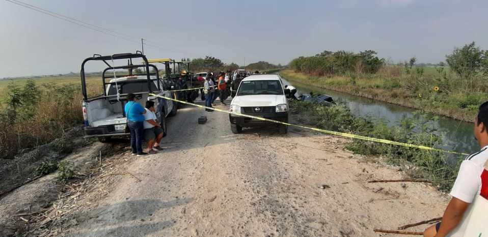 Muere ahogado en canal tras volcar en su camioneta (Foto/CORTESÍA)