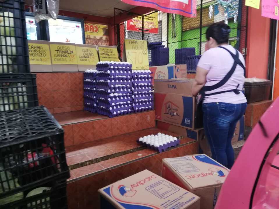 Sube precio de la tapa de huevo en la Zona Conurbada (Foto/Sergio Sánchez)