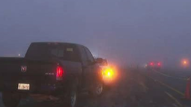 Cierran autopista Monterrey- Saltillo por niebla y tras muerte de peatón