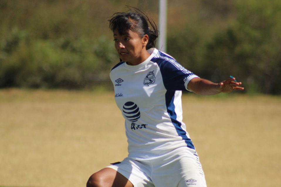 La estelar Camotera, Mariam Castro, aseguró que el equipo saldrá a proponerle un buen juego a las Rayadas. (Especial)