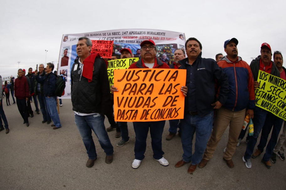 Mineros marchan en conmemoración de trabajadores de Pasta de Conchos. (Rolando Riestra)