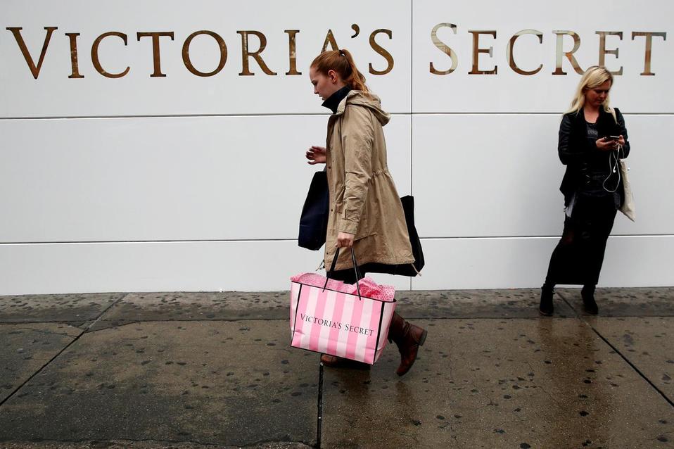 Leslie Wexner, CEO de Victoria's Secret, dejará el cargo (Reuters)