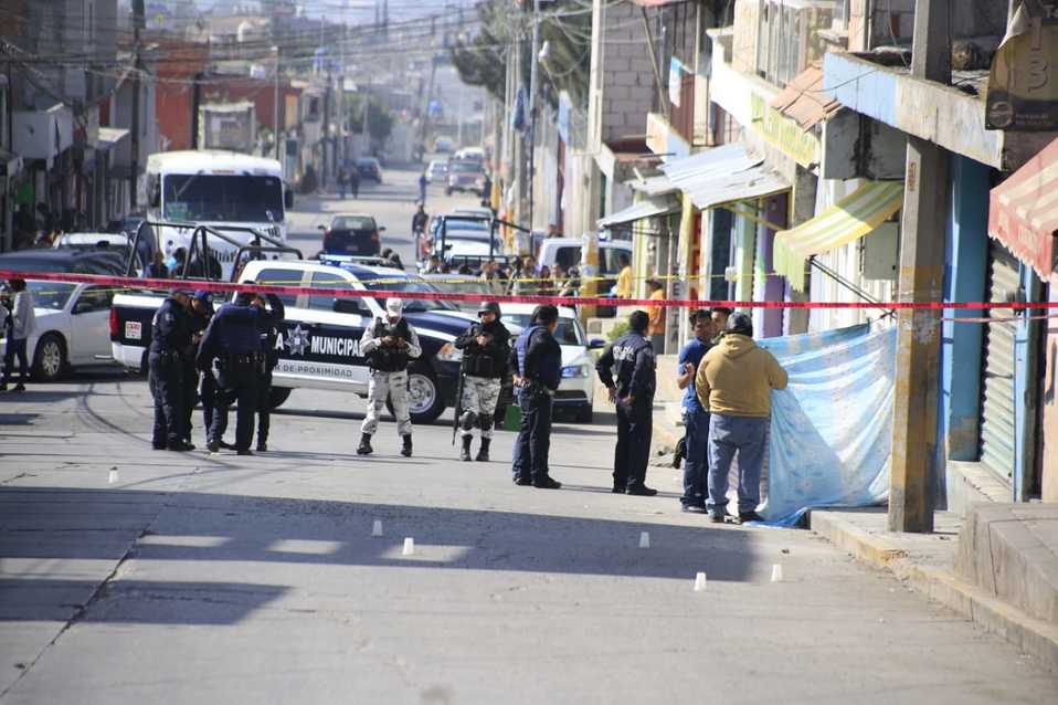 Un mujer perdió la vida y un hombre resultó herido, tras ser agredidos por presuntos miembros del crimen organizado. (Andrés Lobato)