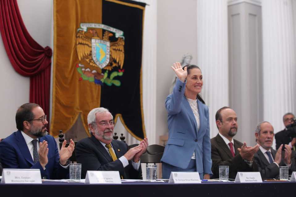 Sheinbaum en la inauguración de la FIL del Palacio de Minería.(Omar Franco)