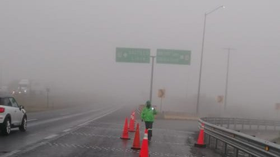 Neblina en la autopista Saltillo-Monterrey. (Cortesía Twitter)
