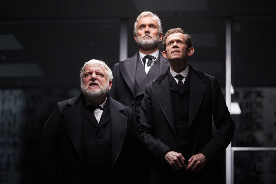 Sam Mendes llega con 'La trilogía Lehman' (NT Live/Mark Douet).
