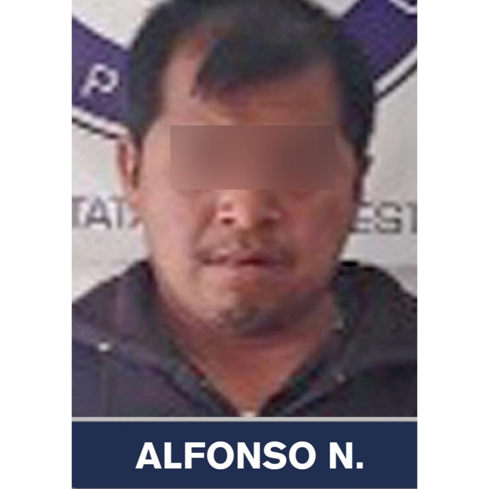 Alfonso N. de 37 años de edad, fue aprehendido, acusado de violar a sus hijas en 2013. (Especial)