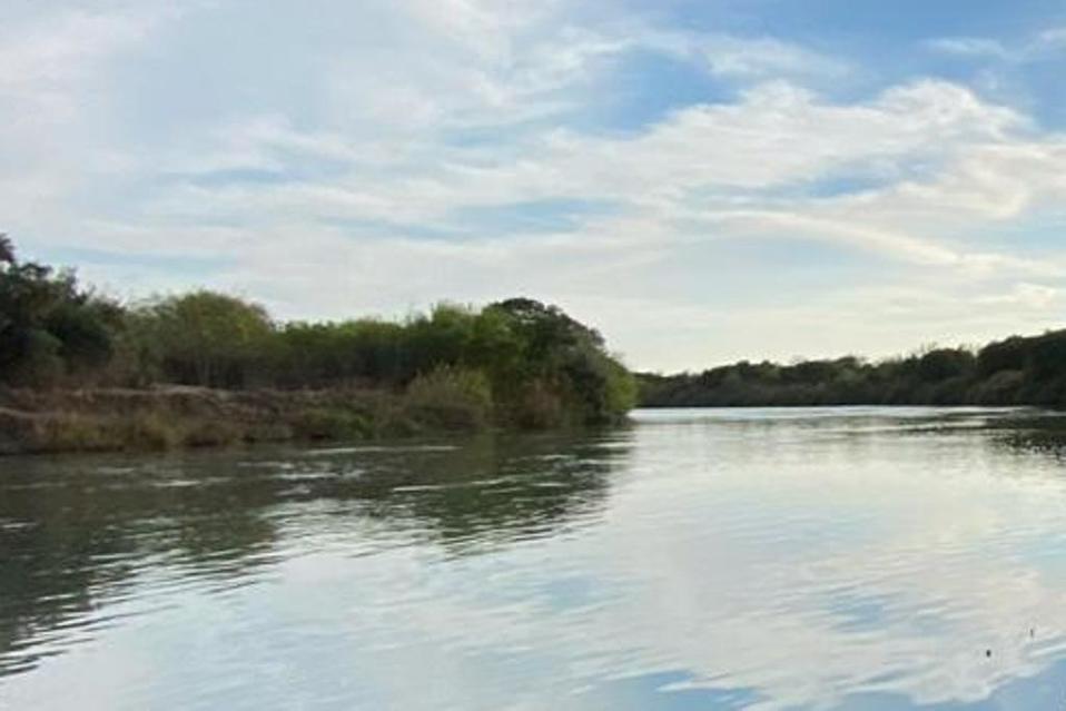 El cuerpo fue encontrado flotando en el Río Bravo.