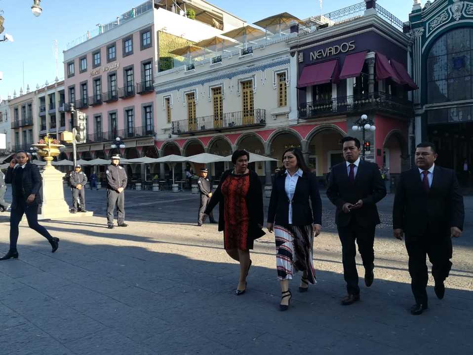 Claudia Rivera entregará propuesta al congreso para combatir la violencia de género. (Angélica Tenahua)
