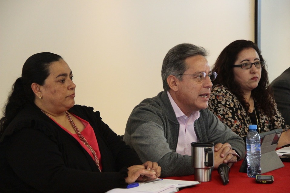 Funcionarios municipales de Tulancingo en conferencia de prensa. (Cortesía)