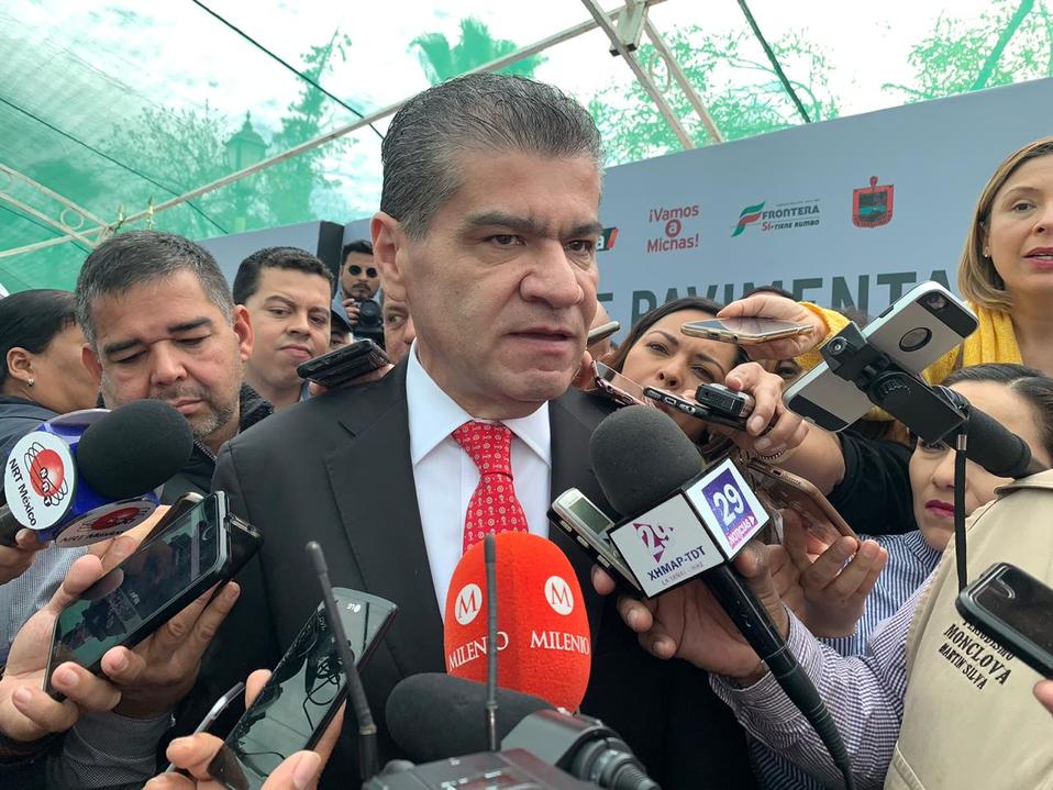 El gobernador asegura que la decisión se tomará junto a la Secretaría de Educación. (Especial)