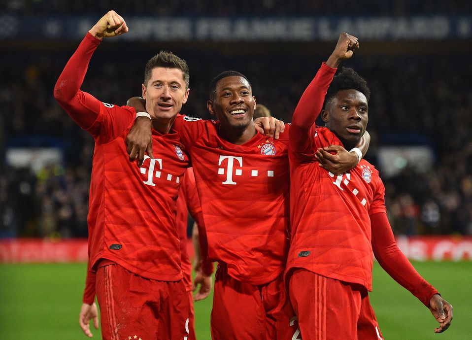 Lewandowsky, Alaba y Davis celebrn la victoria (AFP)