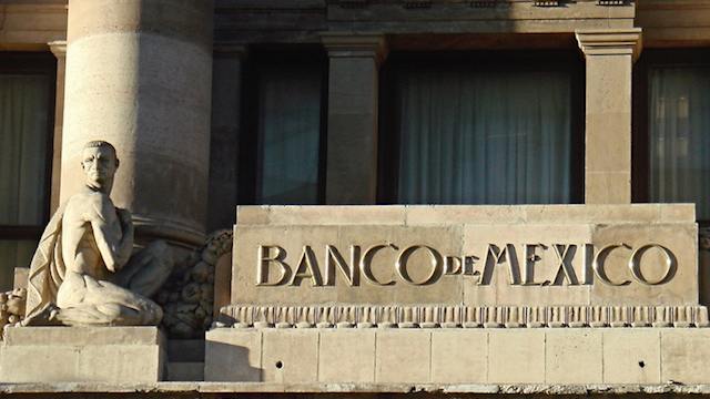 Banxico recorta estimación de crecimiento de México para este año