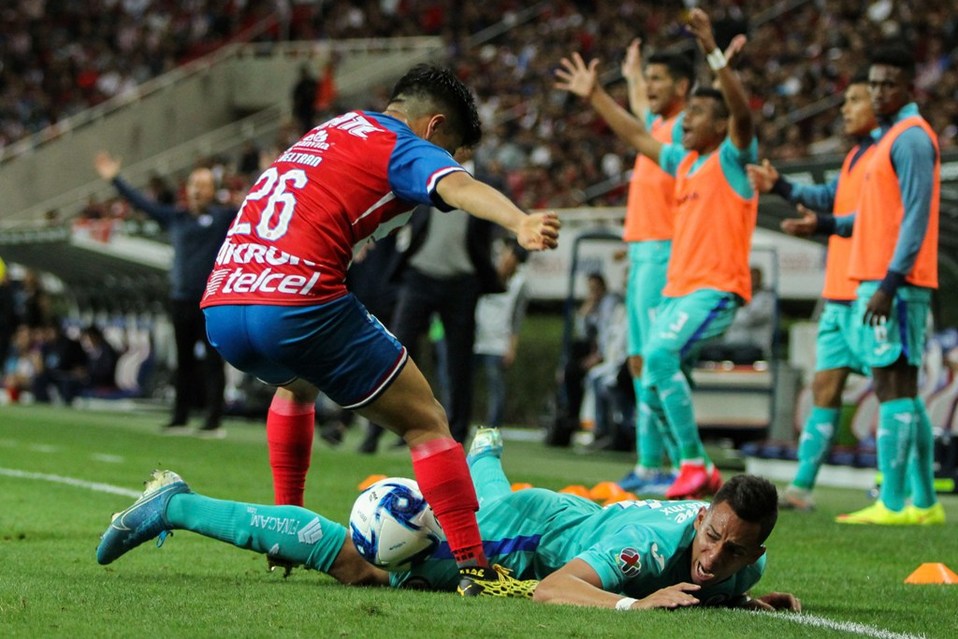 Chivas vs Cruz Azul (Imago7)