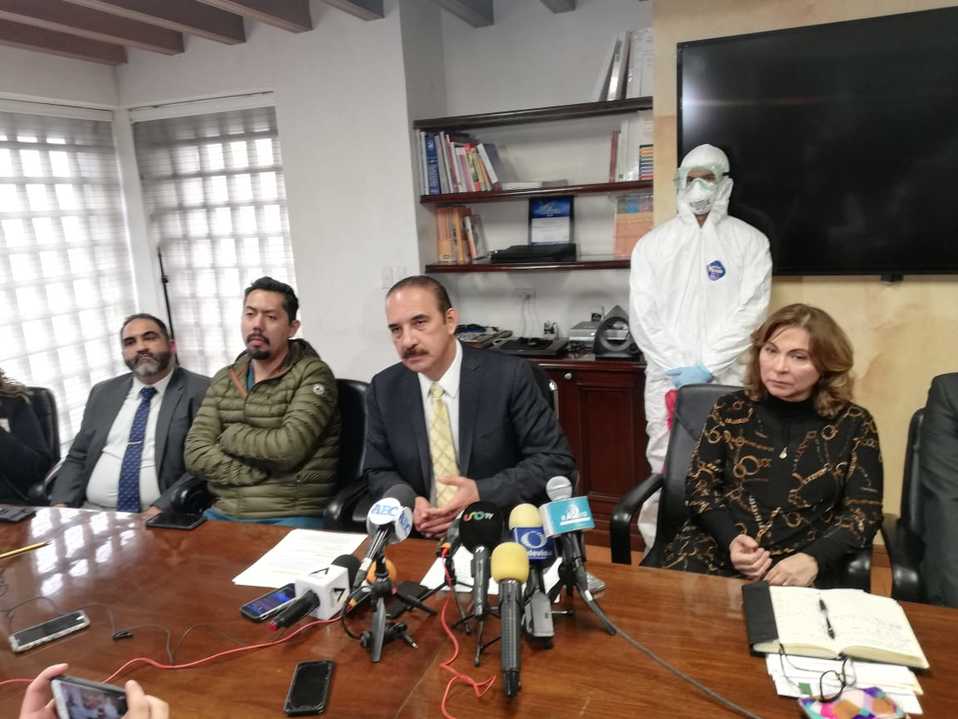 Manuel de la O, secretario de Salud, en rueda de prensa. Foto: Especial.