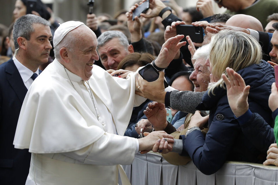 El papa Francisco ofició una misa por el Miércoles de Ceniza en la basílica de Santa Sabina, en Roma. (AP)