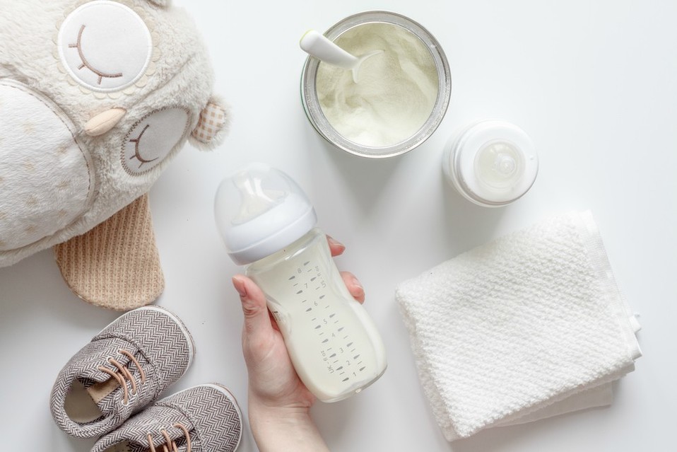 El sustituto de leche materna es fabricado por Danone (Shutterstock).