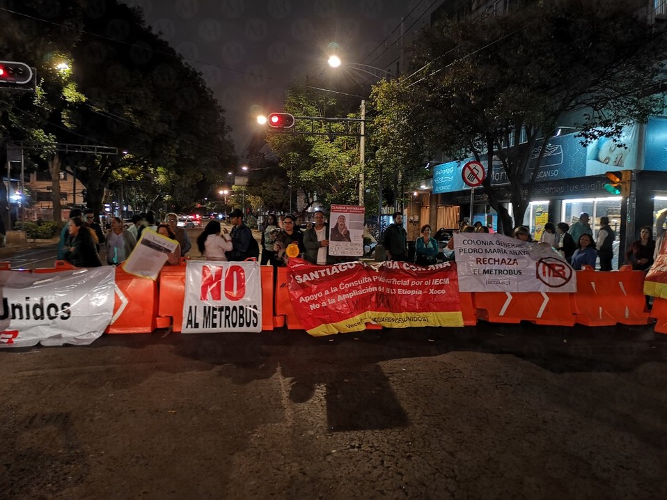 Bloqueo en la colonia Narvarte. (Jorge Becerril)