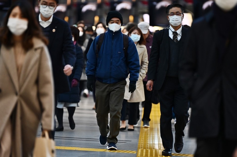 Los infectados del coronavirus han aumentado hasta 82 mil en el mundo. (AFP)