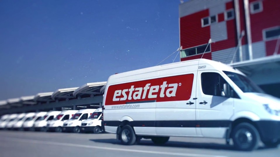 Camión de la empresa de logística Estafeta. (Estafeta.conm)