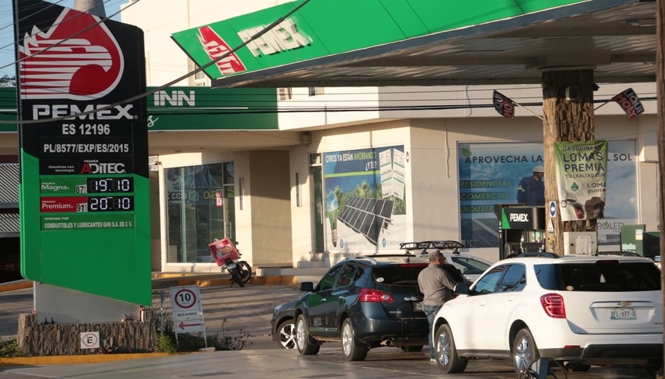 Gasolinera en Tampico. (Yazmín Sánchez)