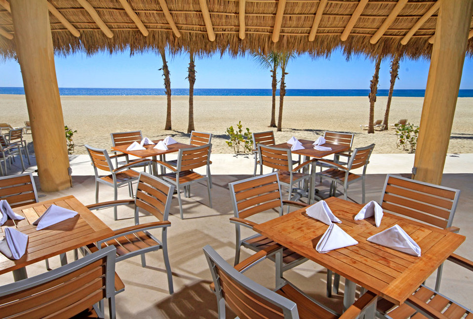 Holiday Inn Los Cabos.