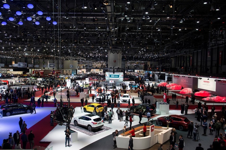 El Salón del Automóvil en Ginebra fue cancelado debido a las medidas del gobierno suizo. (AFP)