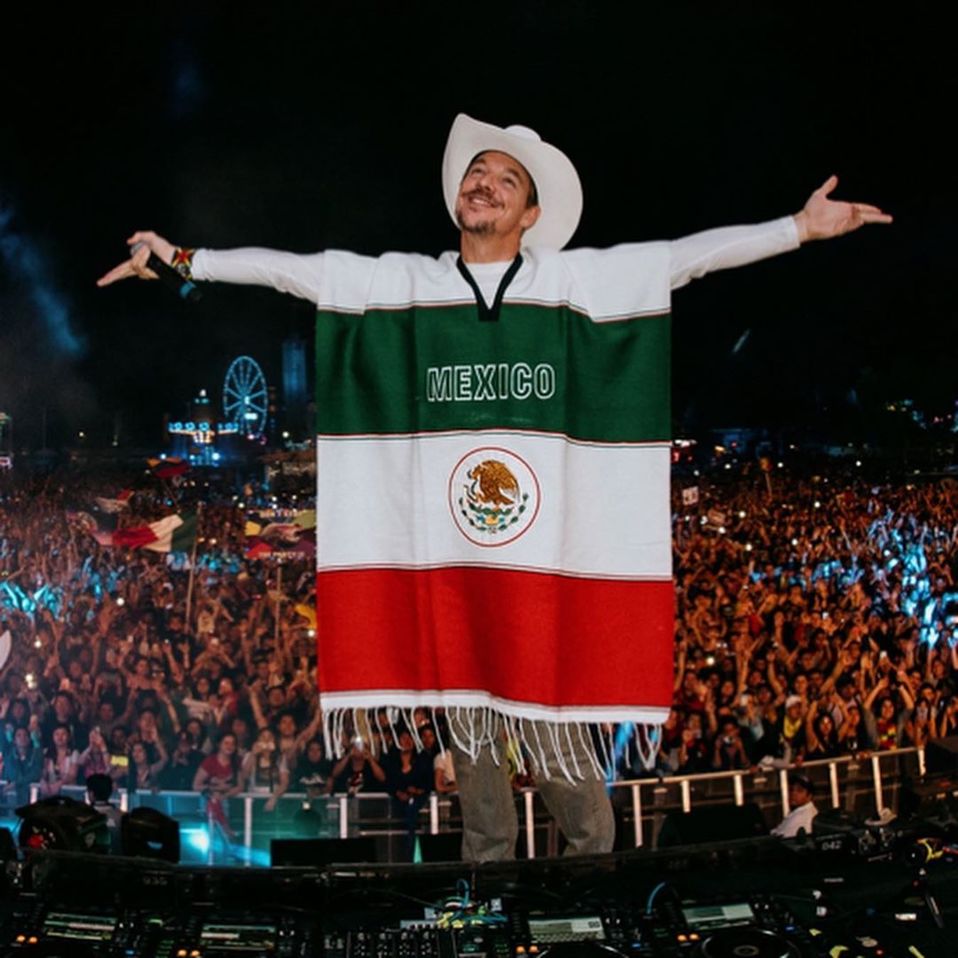 Diplo durante su presentación en el EDC. (Instagram)