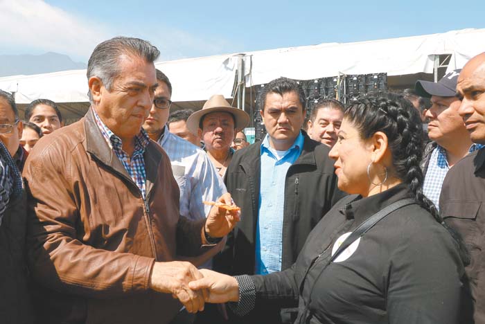 Ayer se entregaron 700 cartas de asignación de terrenos. Leonel Rocha