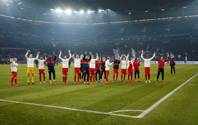 El Leipzig celebra victoria en la Bundesliga (Reuters)