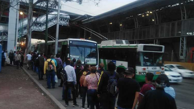 Por fuga de gasolina, cierran estaciones de L5 del Metro en CDMX