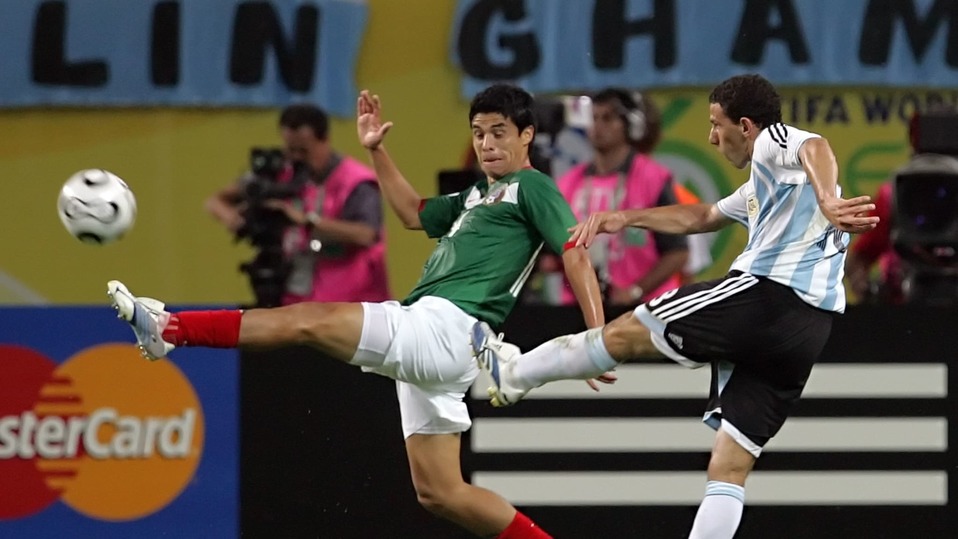 Maxi Rodríguez eliminó a México en 2006 con un golazo (AFP)