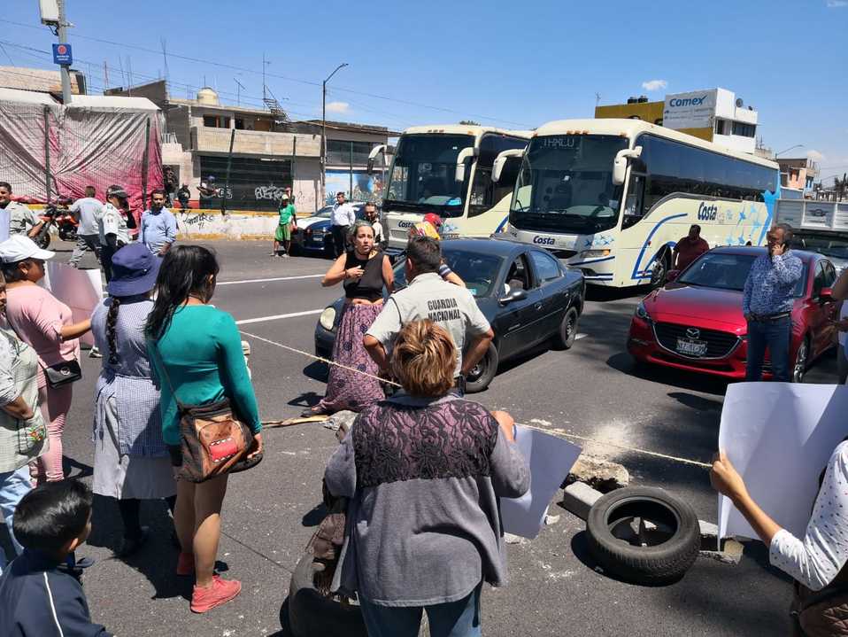 Bloqueo en la autopista México Cuernavaca. (César Velázquez)