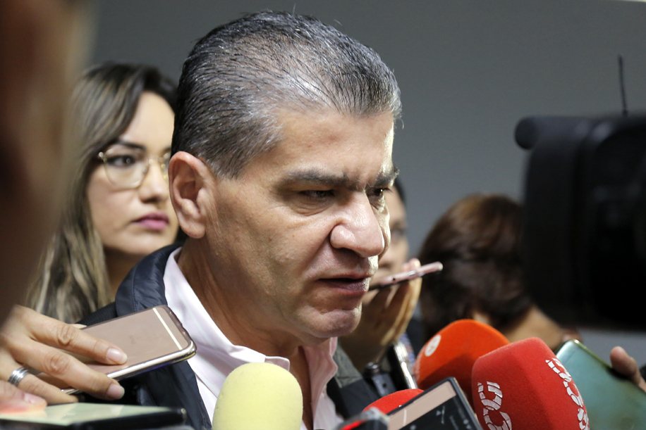 El gobernador comentó que tienen reportes de afectaciones comerciales en otras partes del mundo. (Mauricio Román)
