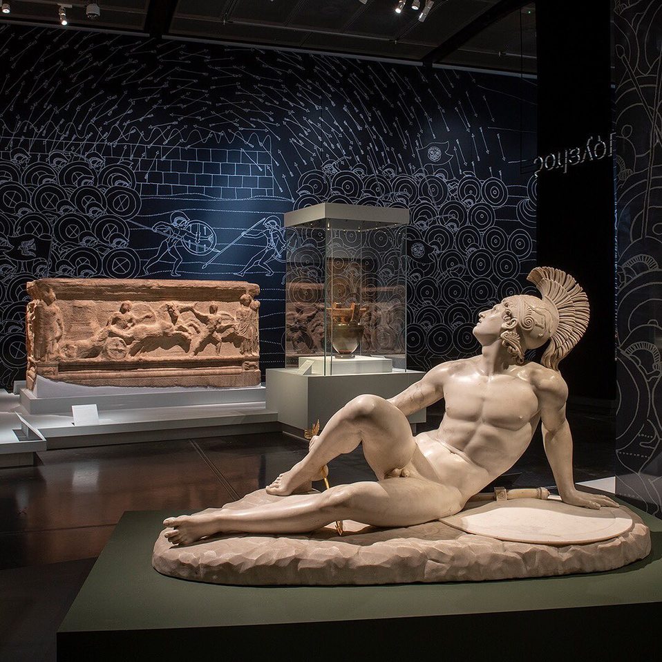 En la muestra verás desde el secuestro de Helena de Troya hasta el mítico caballo de madera regalado.(Instagram)