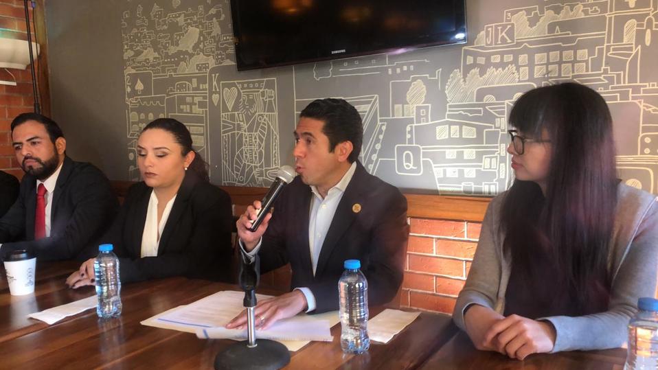 El fin es impedir que Aleática siga cobrando ilegalmente una cuota de peaje en esa autopista: Diez. (Mario C. Rodríguez)