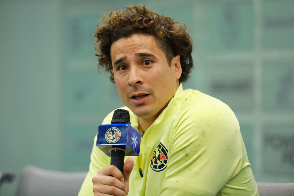 Guillermo Ochoa, durante conferencia de prensa (Imago7)